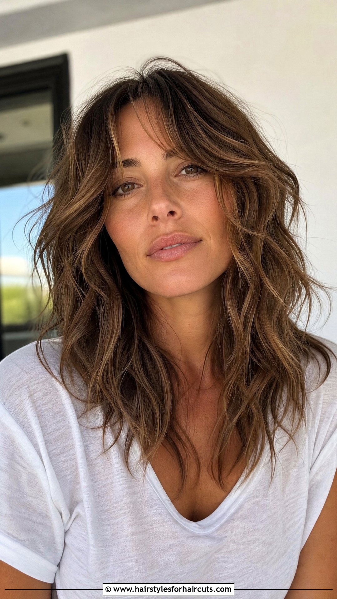 Wavy Shag Haircut - 25 womans hairstyles - 25 woman's hairstyles