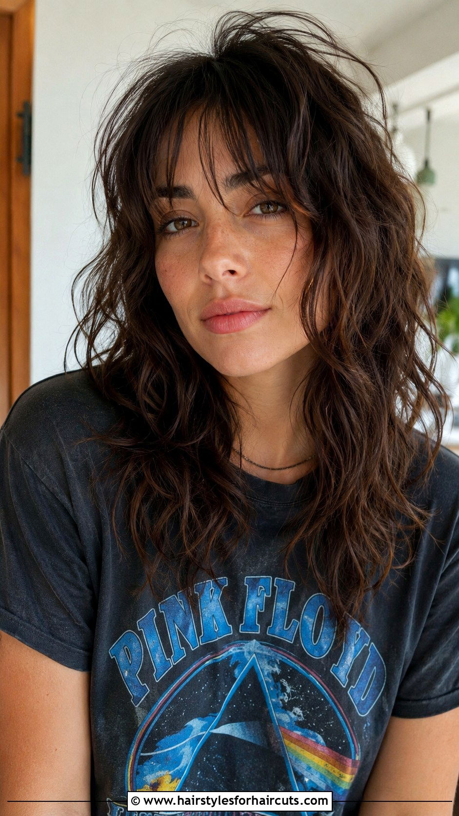 Wavy Shag Haircut - 25 black wavy hairstyles - 25 black wavy hairstyles