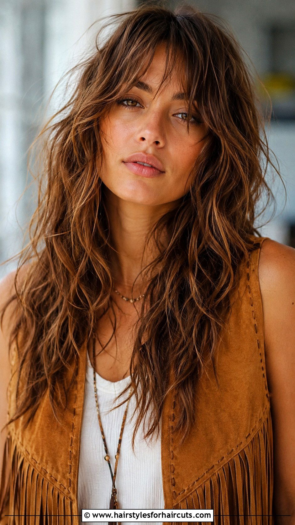 Wavy Textured Bob Haircut - 25 easy haircuts for wavy hair - 25 easy haircuts for wavy hair