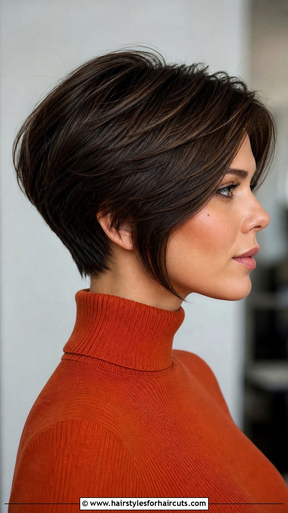 Wedge Cut - 25 haircuts for fine straight hair over 60 - 25 haircuts for fine straight hair over 60