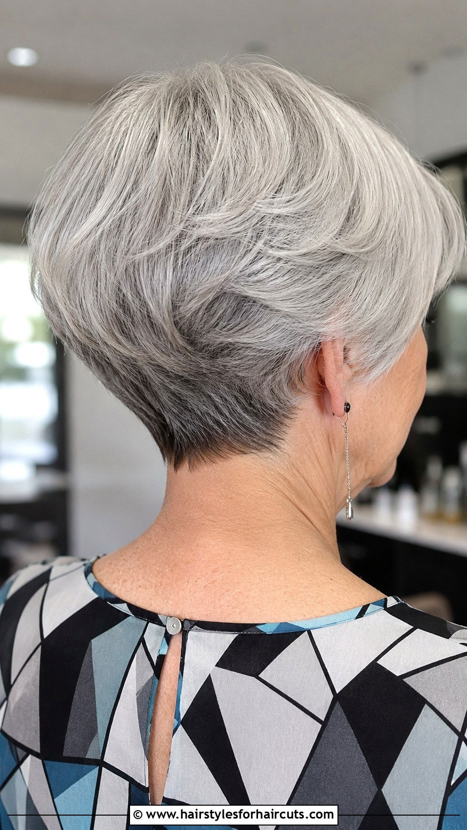 Wedge Cut For Grey Hair - 25 best haircuts for grey hair - 25 best haircuts for grey hair