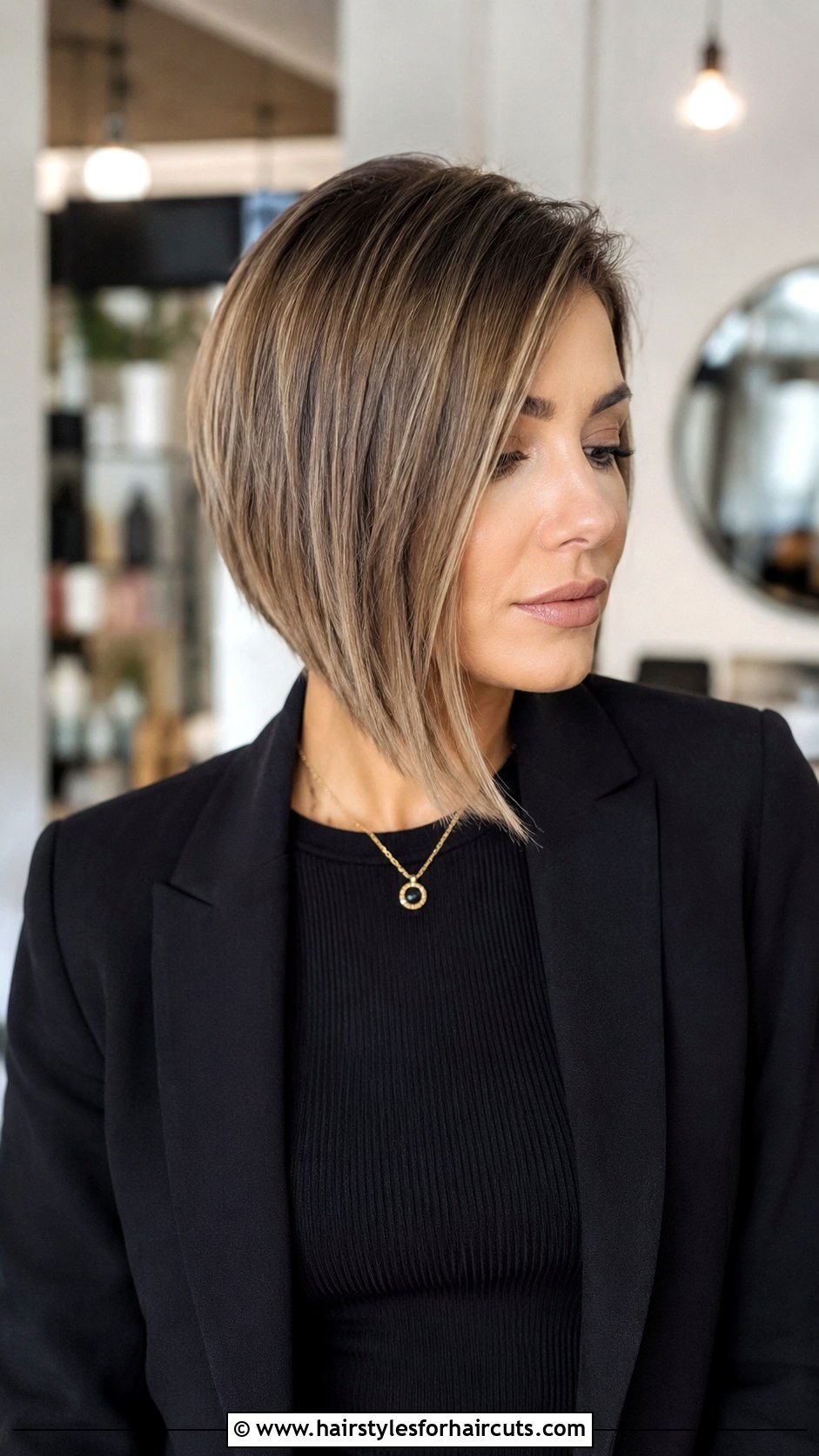 Western Asymmetrical Bob - 25 cowgirl hairstyles for short hair - 25 cowgirl hairstyles for short hair