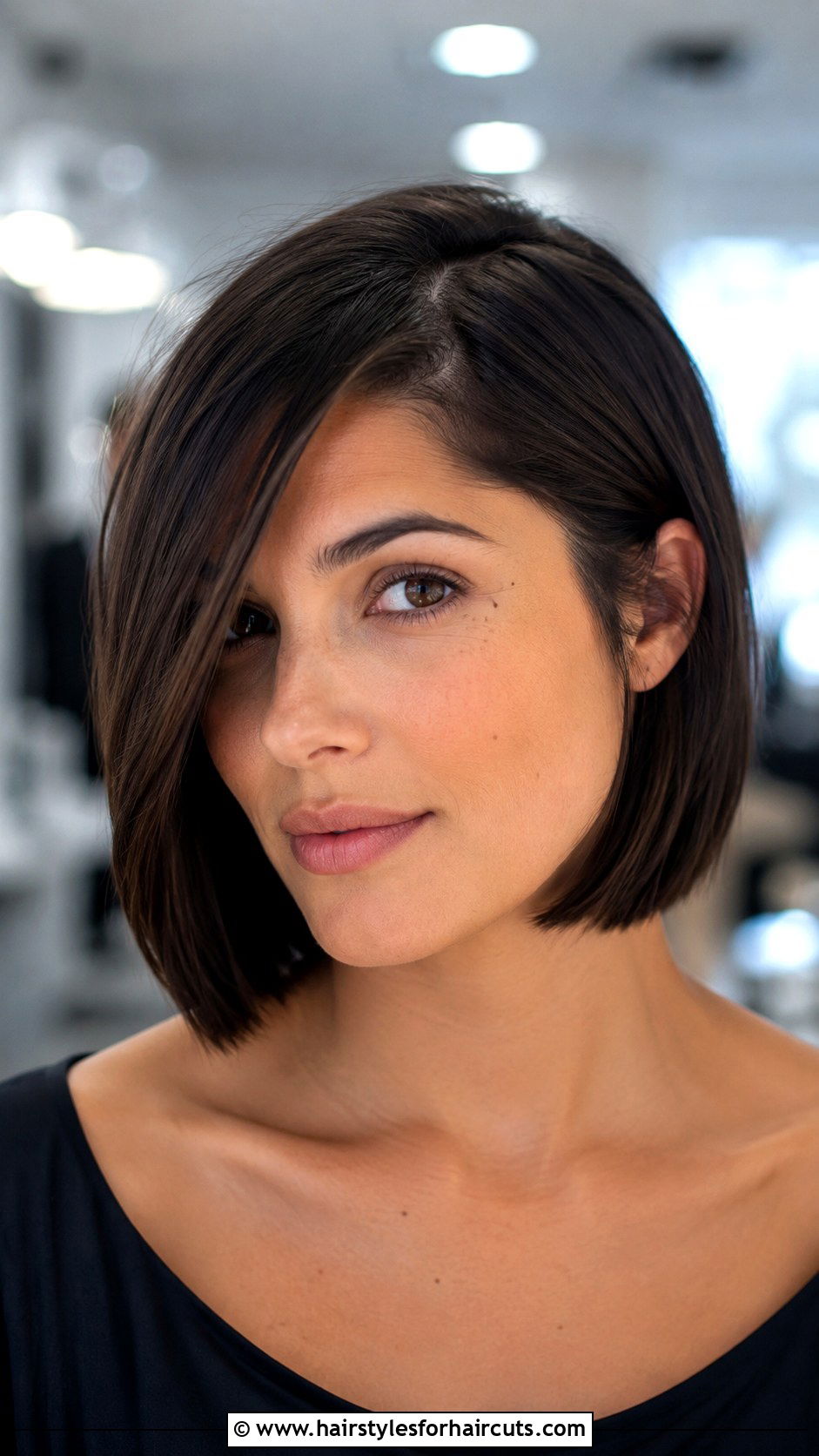 Western Side Parted Bob - 25 cowgirl hairstyles for short hair - 25 cowgirl hairstyles for short hair