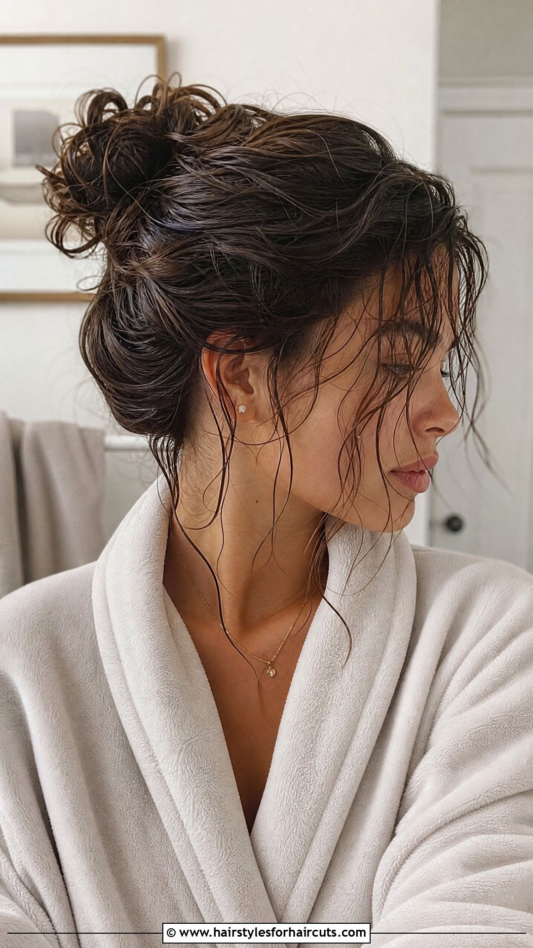 Wet And Wavy Messy Bun - 25 wet and wavy hairstyles - 25 wet and wavy hairstyles