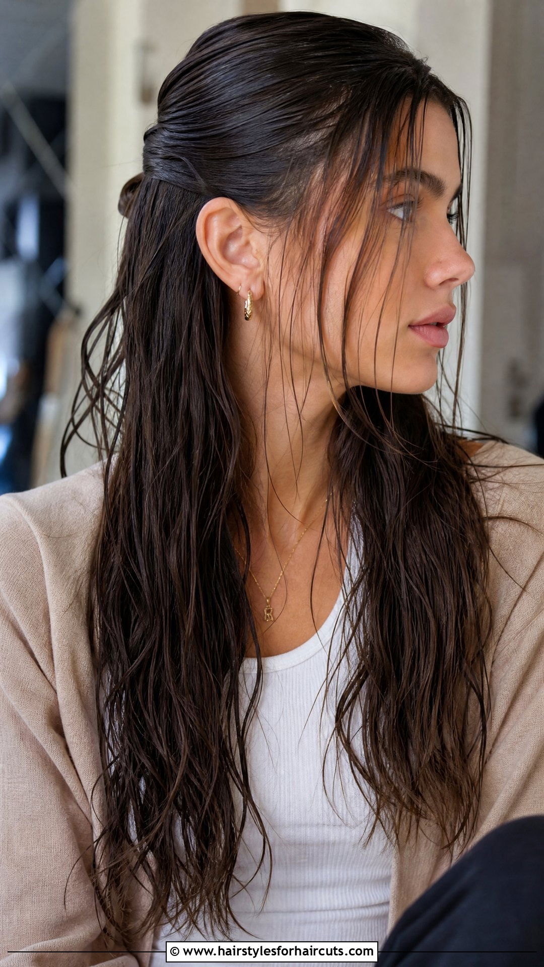 Wet Half Up Half Down Hair - 25 wet hairstyles - 25 wet hairstyles
