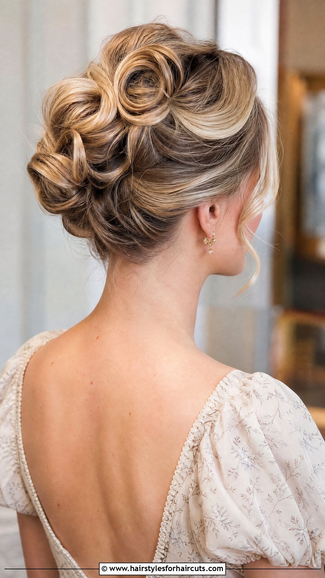 Whimsical Rolled Updo Hairstyle - 25 whimsical hairstyles - 25 whimsical hairstyles