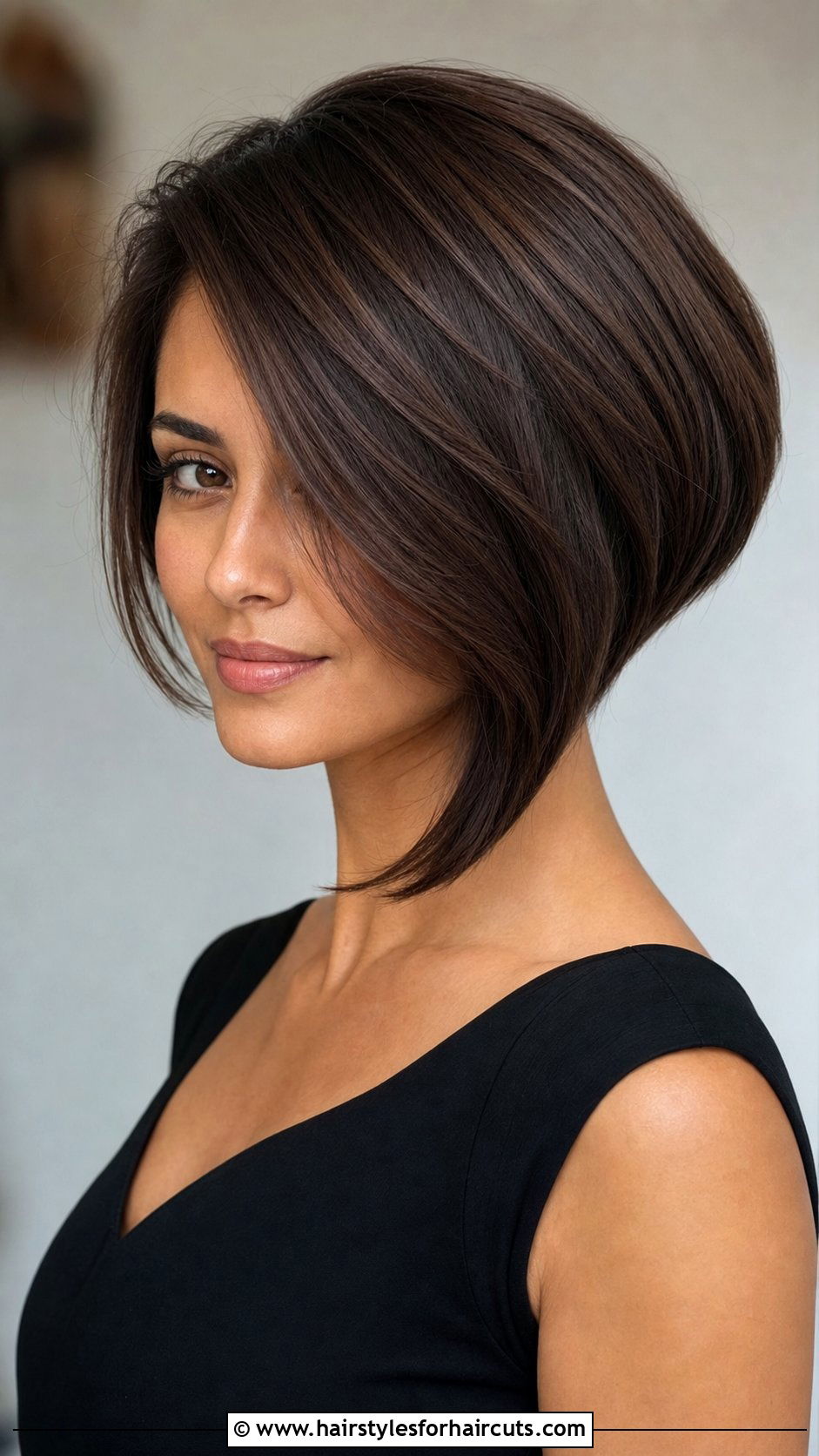 Whoville Curved Asymmetrical Bob - 25 whoville hairstyles for short hair - 25 whoville hairstyles for short hair