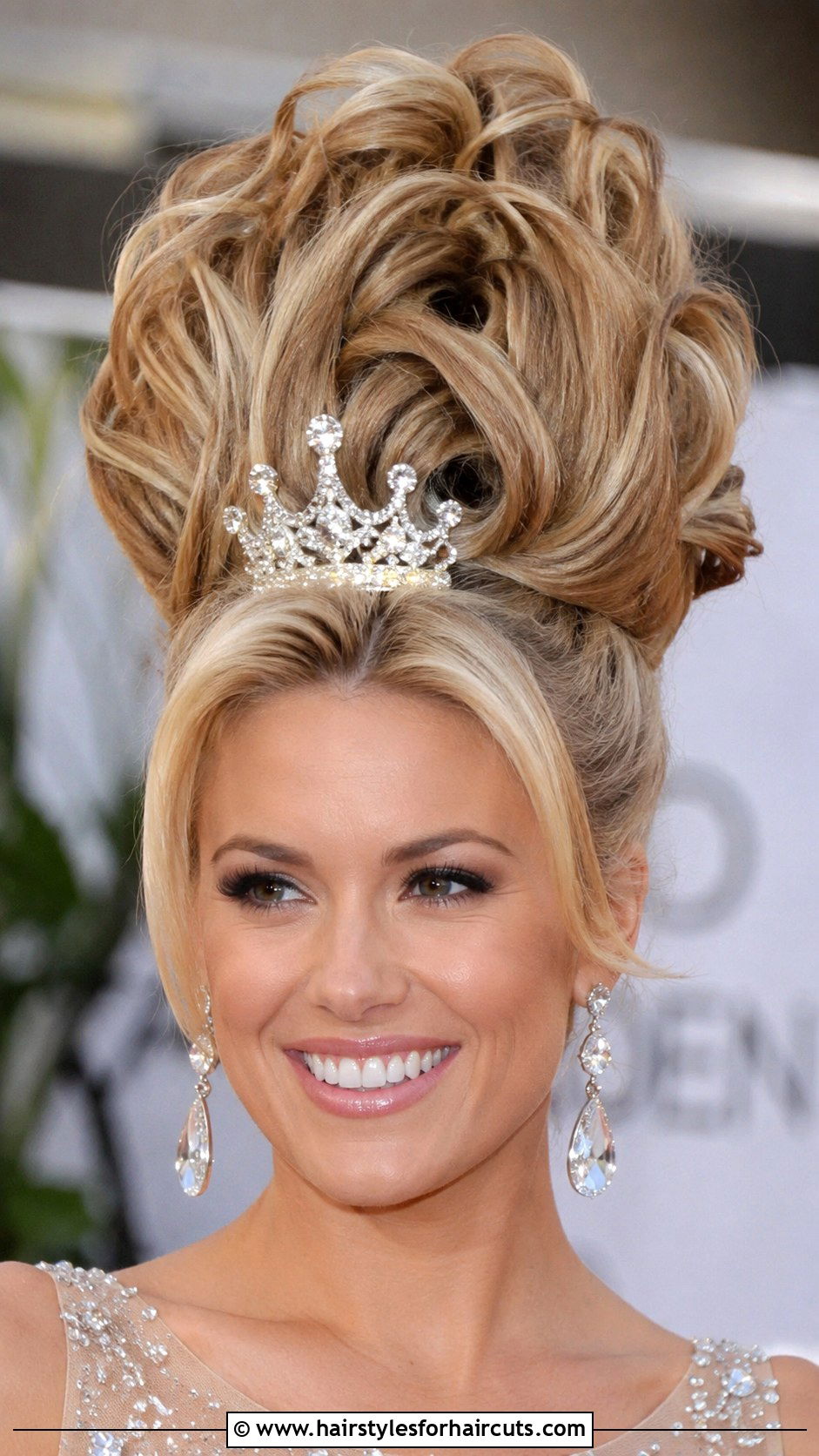 Whoville Hair With Crown Accessory - 25 who hairstyles - 25 who hairstyles
