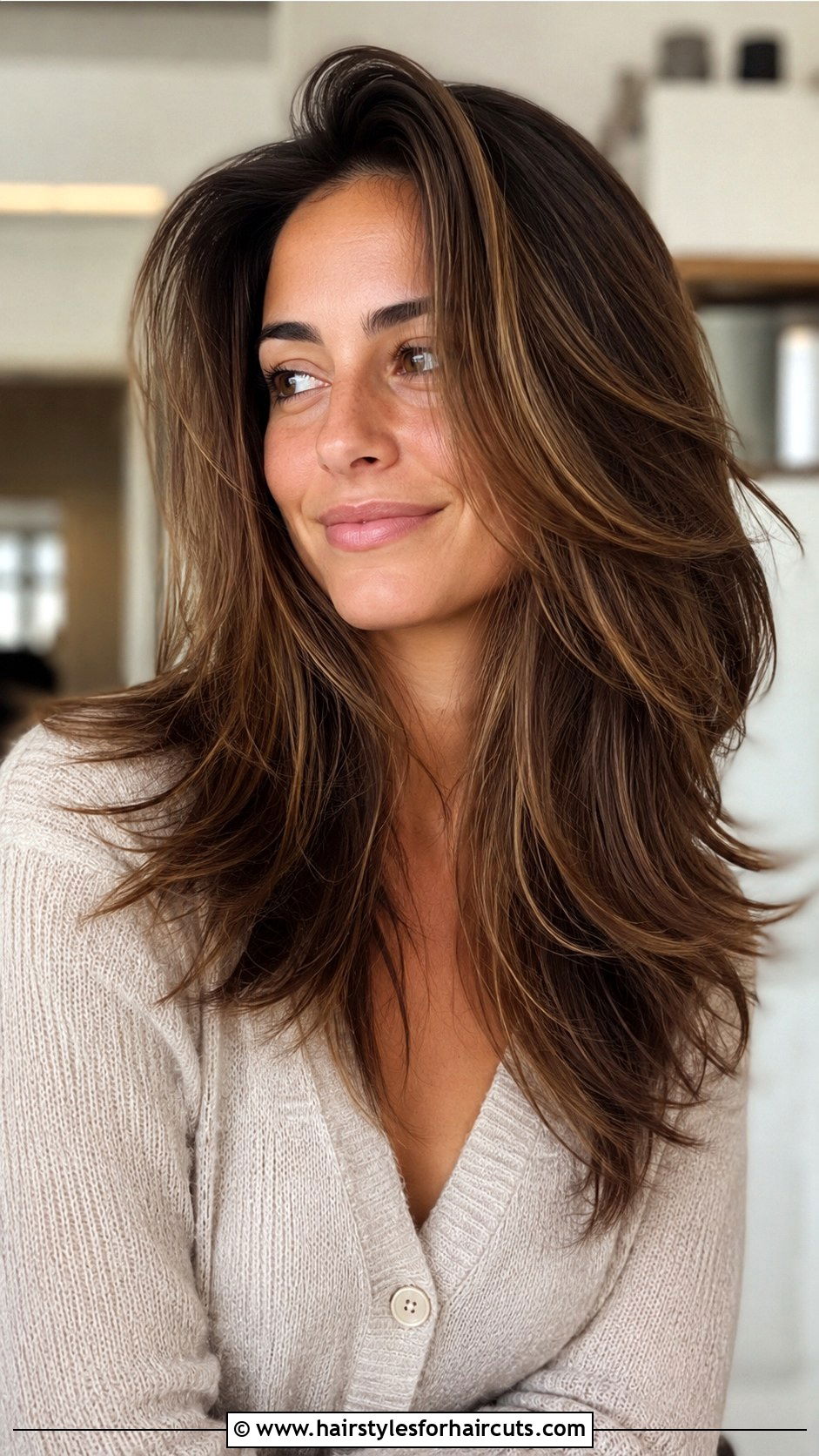Wispy Ends Blowout - 25 blow dry hairstyles - 25 blow dry hairstyles