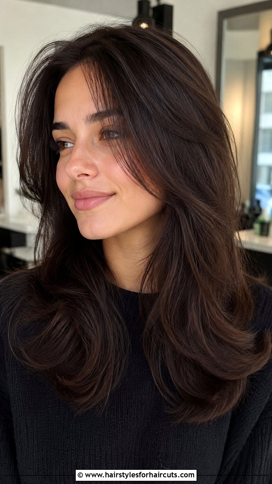 Wispy Ends Butterfly Cut - 25 butterfly haircuts for medium hair - 25 butterfly haircuts for medium hair