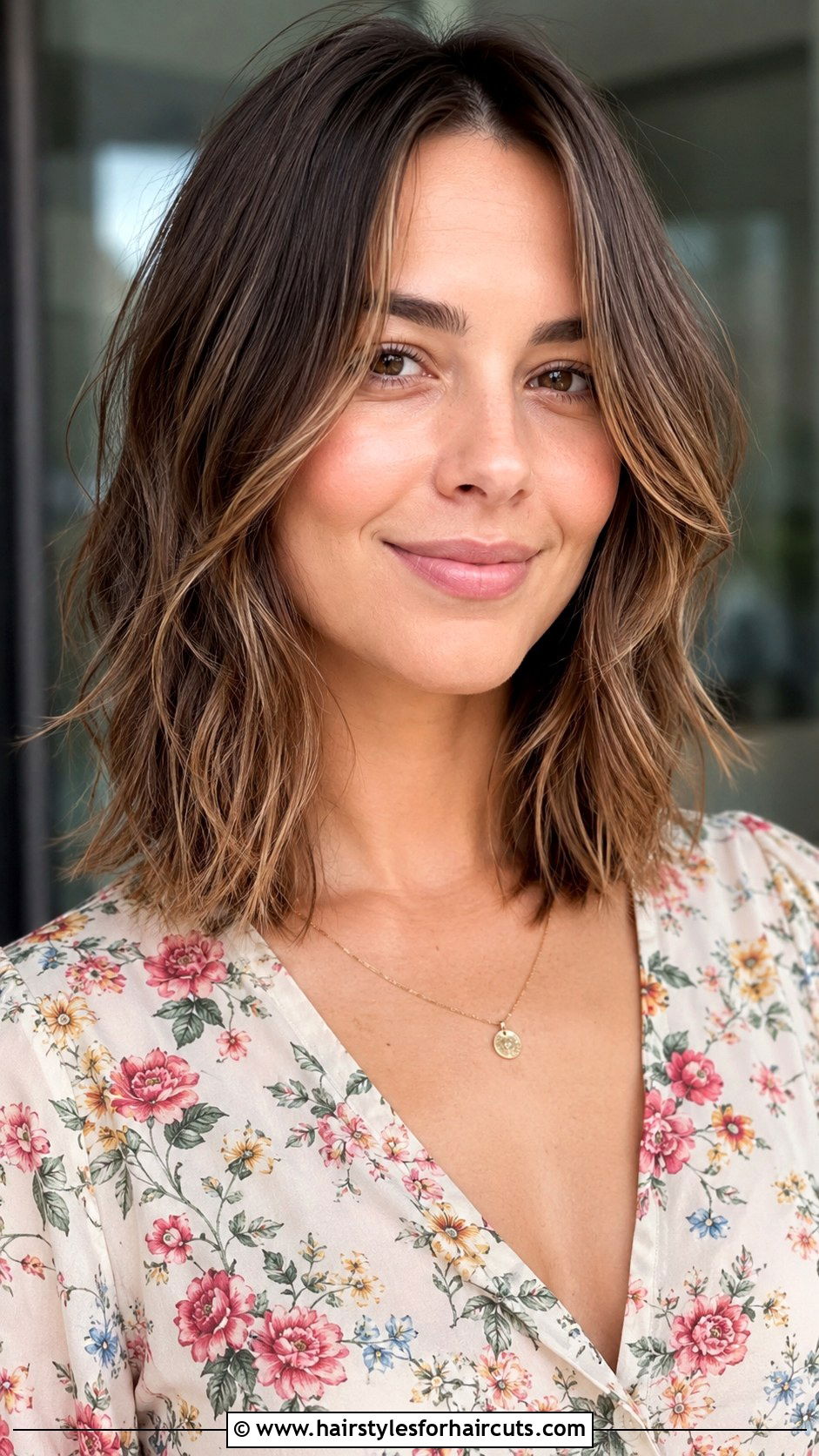 Wispy Ends Lob - 25 haircuts open late - 25 haircuts open late