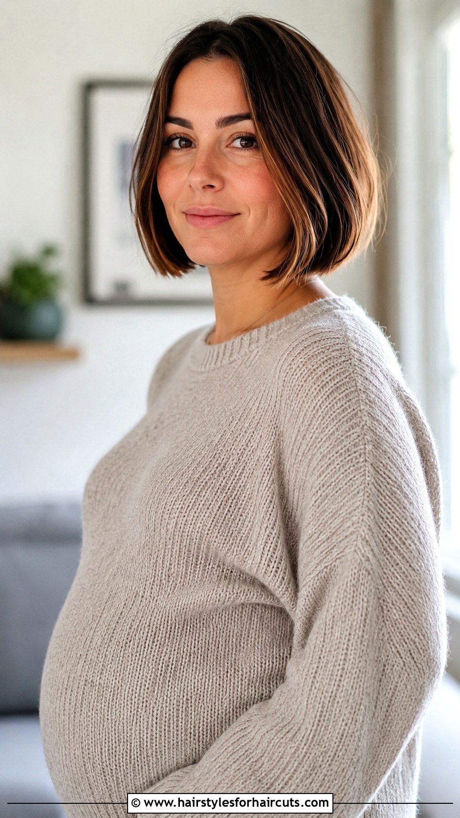 Wispy Lob - 25 best haircuts for pregnant woman - 25 best haircuts for pregnant woman