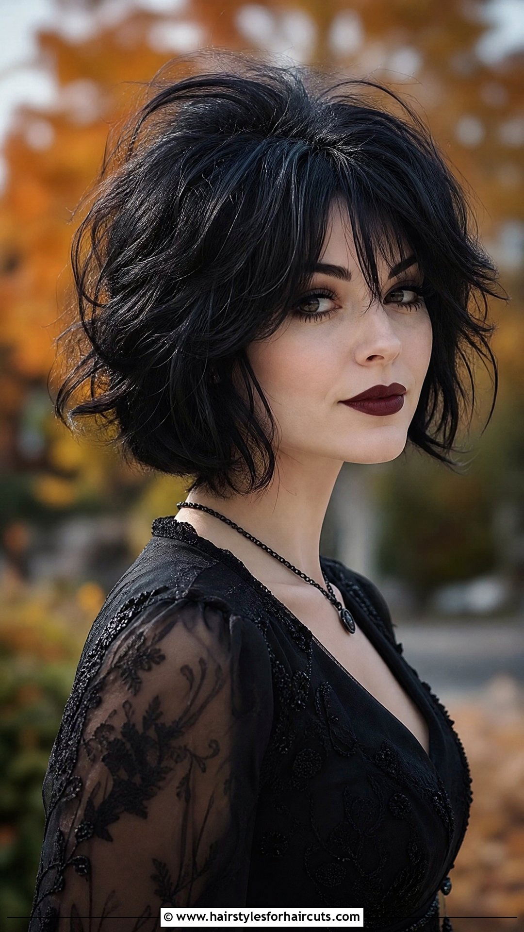Witchy Voluminous Bob - 25 cute halloween hairstyles for short hair - 25 cute halloween hairstyles for short hair