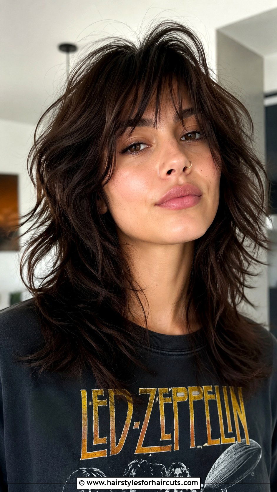 Wolf Cut Haircut - 25 hairstyles magazine - 25 hairstyles magazine