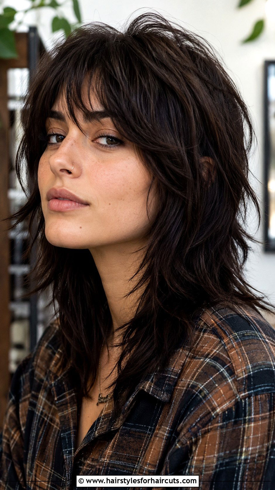 Wolf Cut Haircut For Thick Hair - 25 haircuts for thick hair - 25 haircuts for thick hair