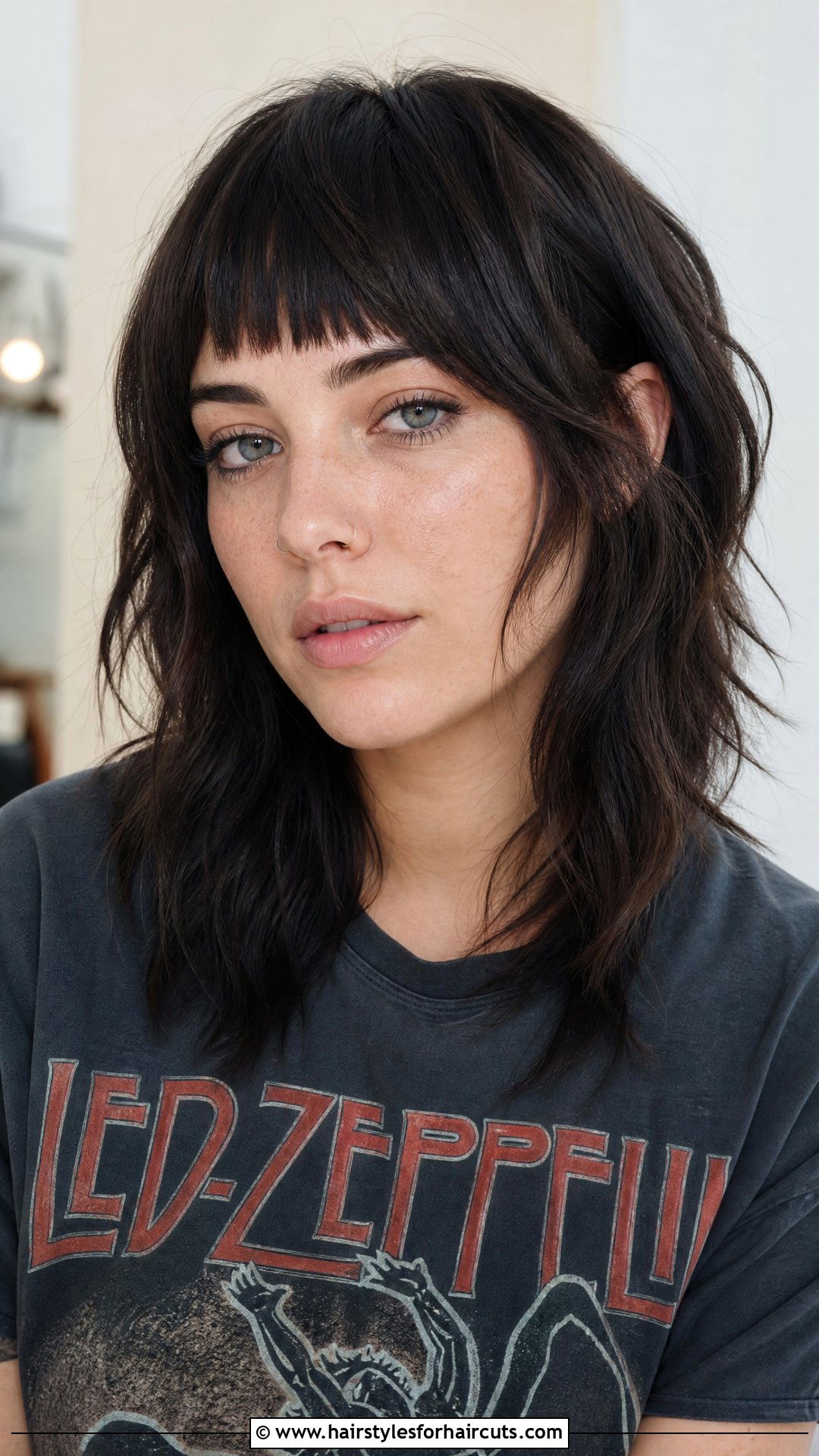 Wolf Cut With Bangs Medium Hair - 25 wolf haircuts medium hair - 25 wolf haircuts medium hair