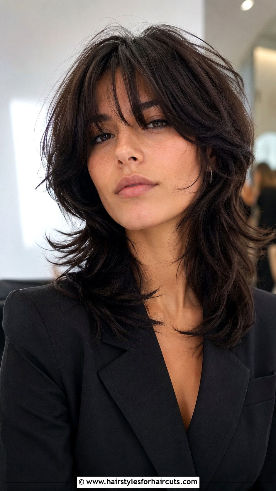 Wolf Cut with Heavy Layers - 25 wolf bang haircuts - 25 wolf bang haircuts