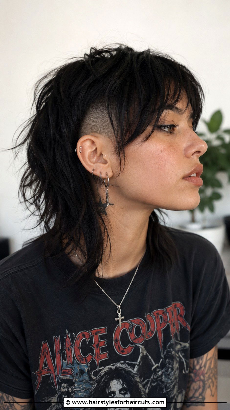Wolf Cut with Undercut Details - 25 wolf bang haircuts - 25 wolf bang haircuts