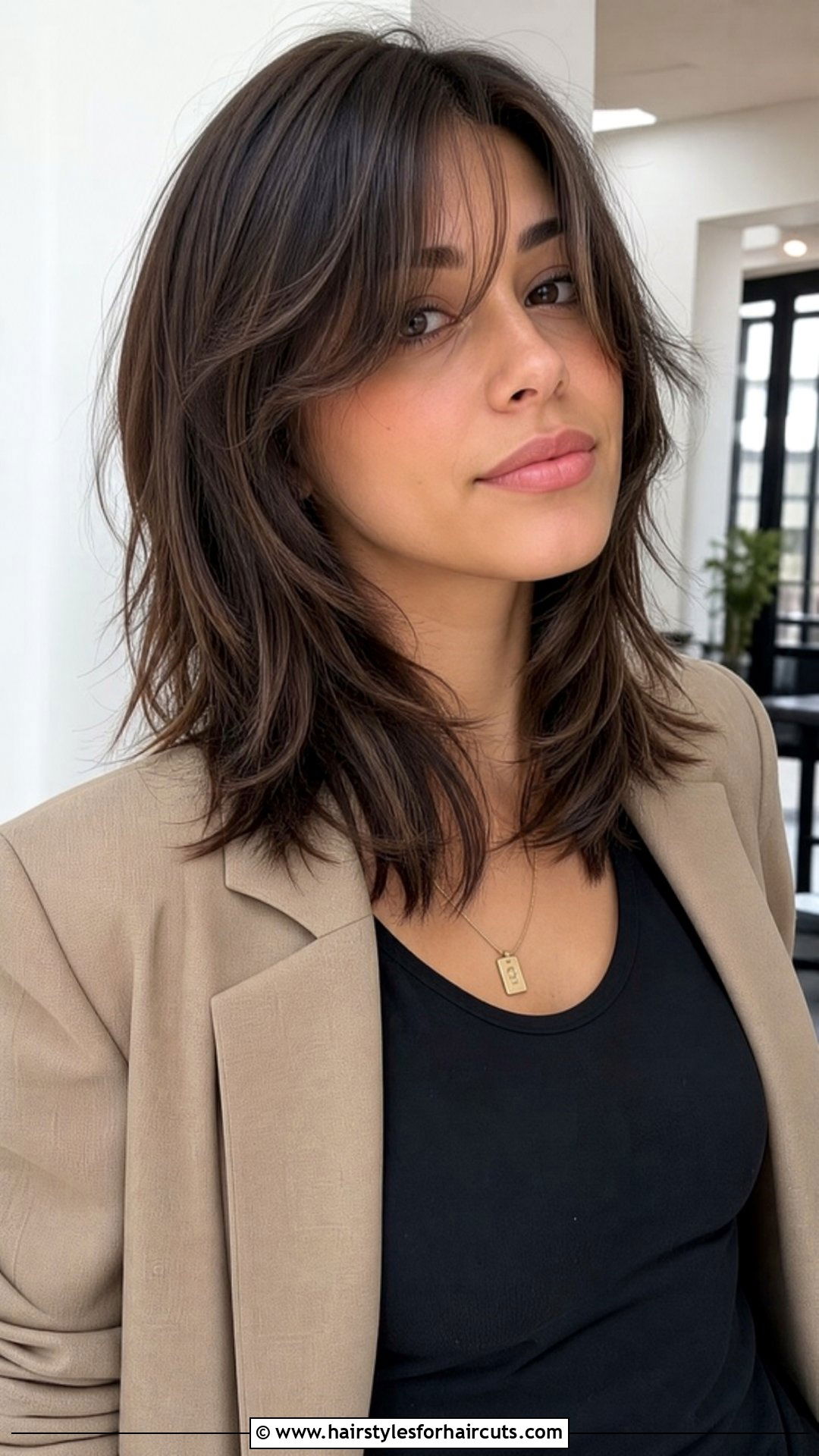 Wolf Haircut With Face Framing Layers - 25 wolf haircuts - 25 wolf haircuts