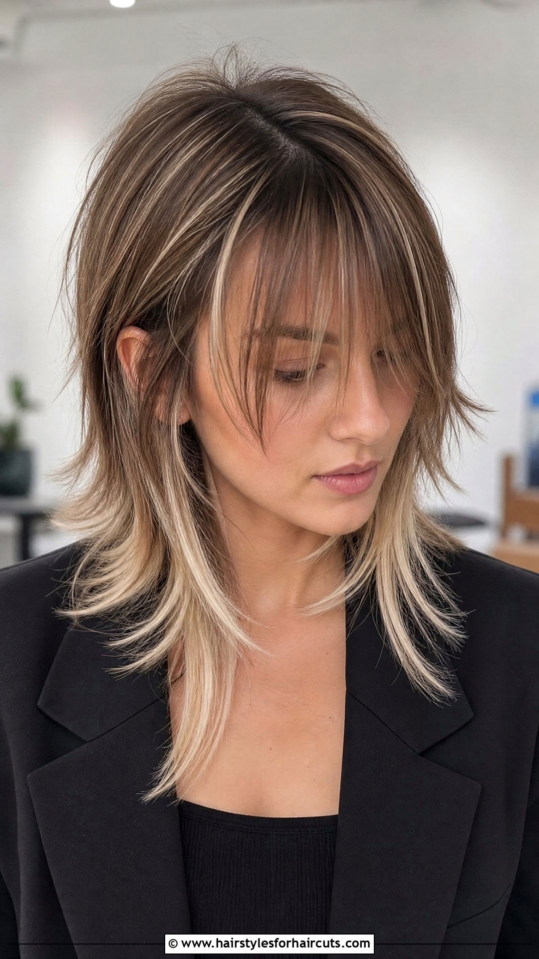 Wolf Tail Hairstyle With Highlights - 25 wolf tail hairstyles - 25 wolf tail hairstyles