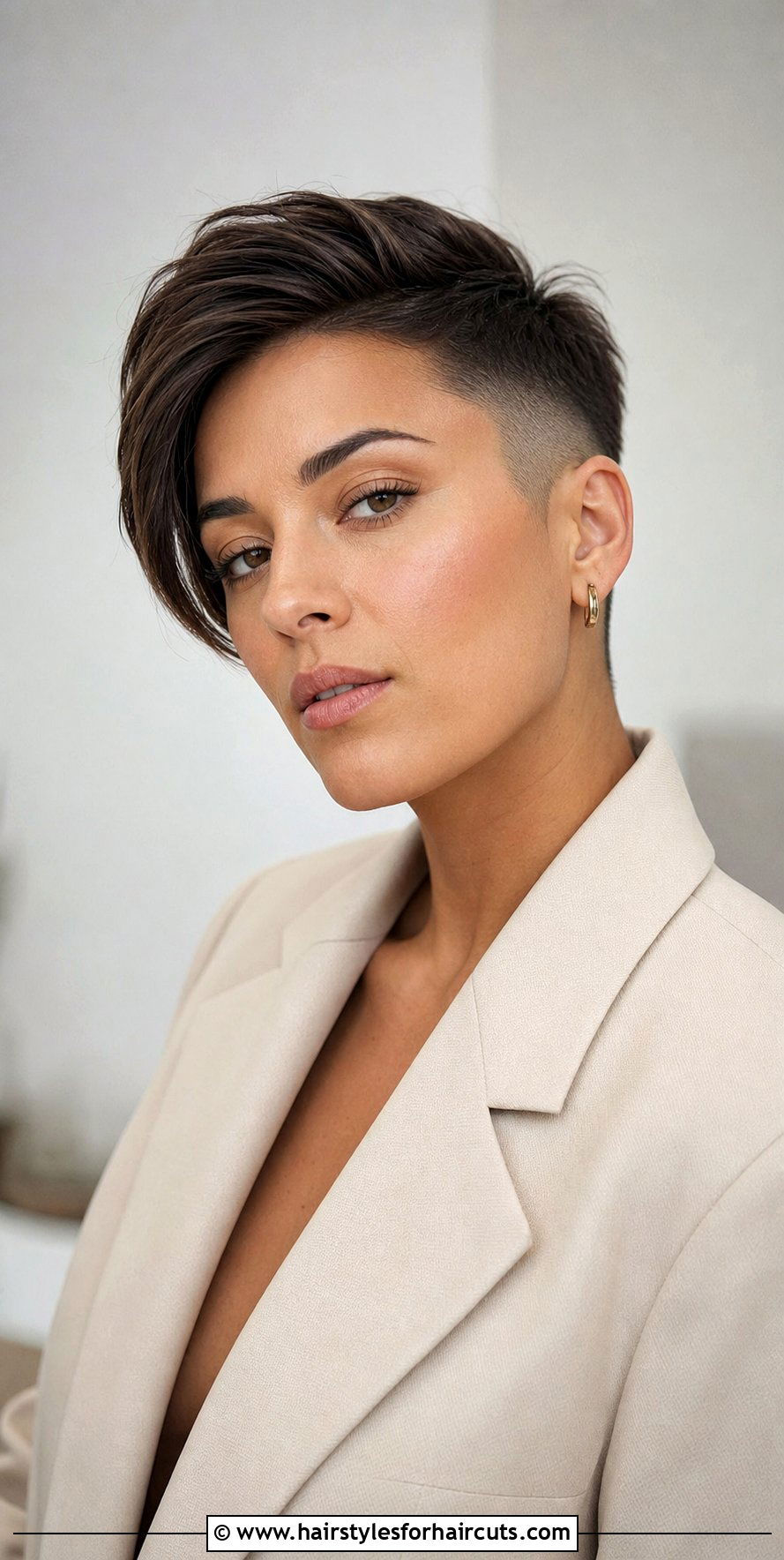 Women Straight Hair Taper Fade - 25 straight hair taper haircuts - 25 straight hair taper haircuts
