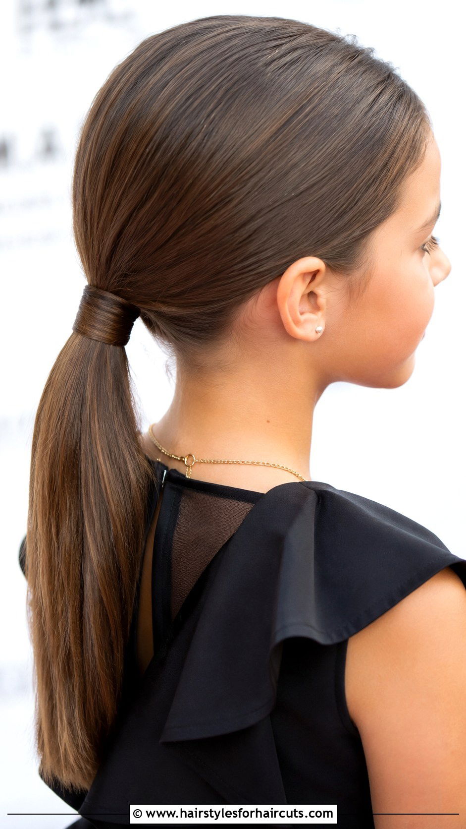 Wrapped Ponytail - 25 cute hairstyles for girls medium hair - 25 cute hairstyles for girls medium hair