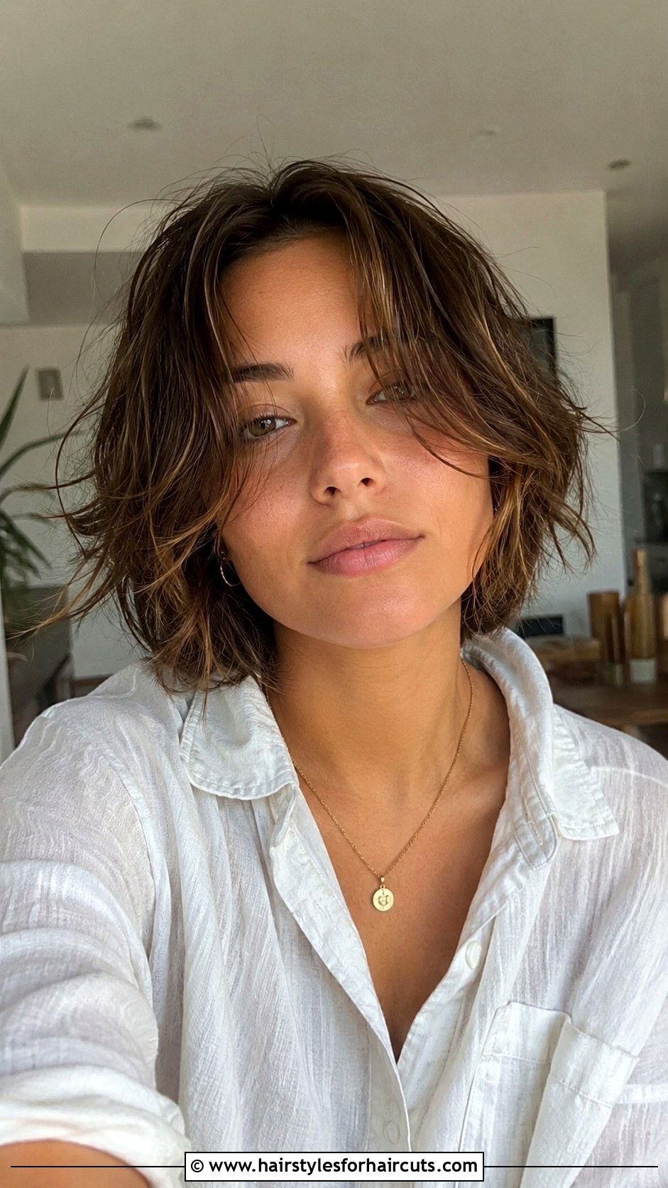 Y2K Tousled Short Bob - 25 y2k hairstyles for short hair - 25 y2k hairstyles for short hair