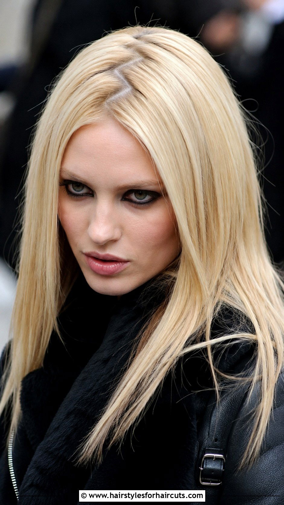 Zigzag Part Glam Rock Hair - 25 glam rock hairstyles - 25 glam rock hairstyles